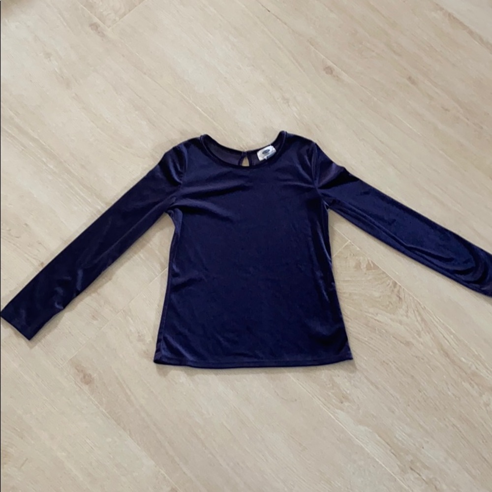 Used Old Navy blue velour long sleeved shirt 10/12